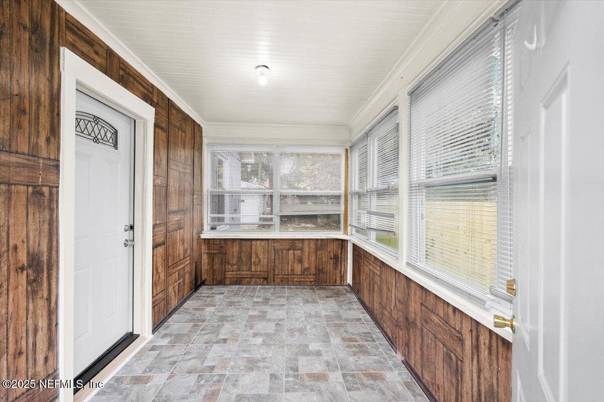 8126 PAUL JONES Drive, Jacksonville, FL 32208, Jacksonville, FL - photo 2