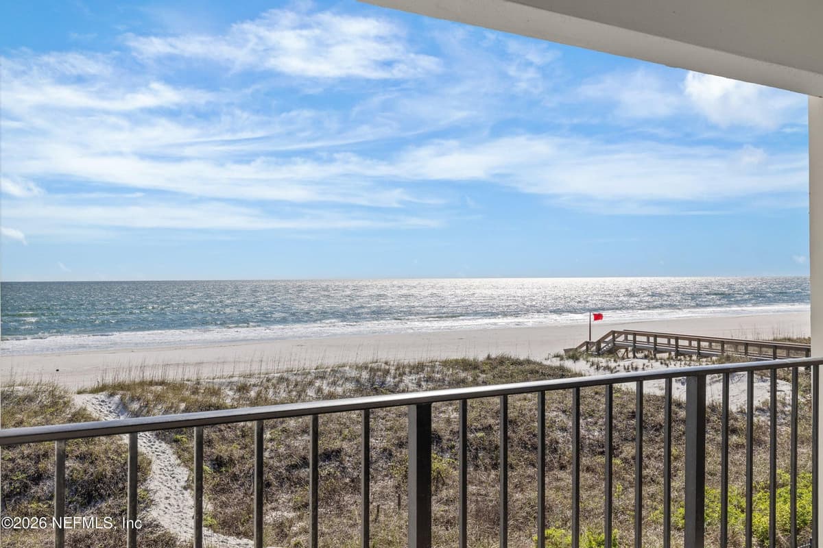 829 1ST Street 3-B, Jacksonville Beach, FL 32250, Jacksonville Beach, FL - photo 2