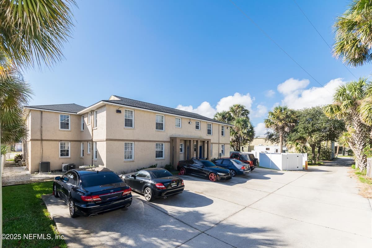 319 1ST Avenue N 2-E, Jacksonville Beach, FL 32250, Jacksonville Beach, FL - photo 2