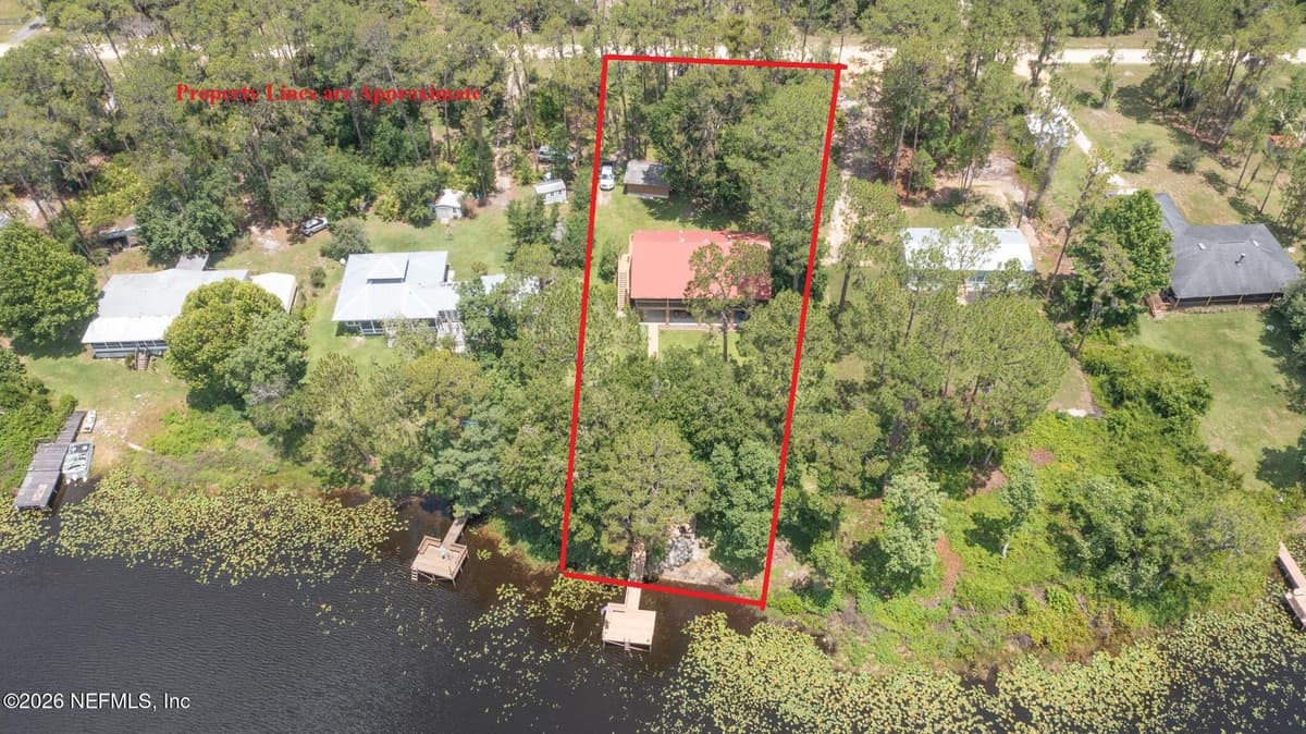 303 RILEY LAKE Drive, Hawthorne, FL 32640, Hawthorne, FL - photo 2