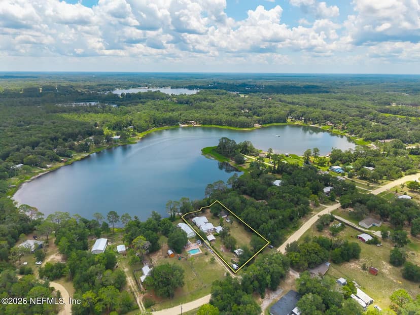 214 MIRROR LAKE Drive, Interlachen, FL 32148