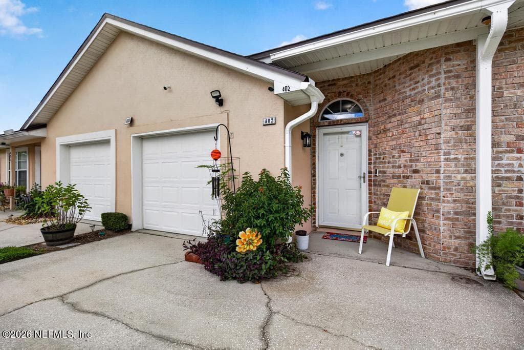 11 NORTHSIDE Drive S 402, Jacksonville, FL 32218