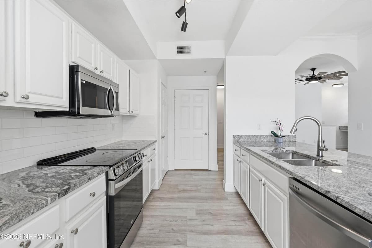 10075 GATE Parkway 701, Jacksonville, FL 32246, Jacksonville, FL - photo 2