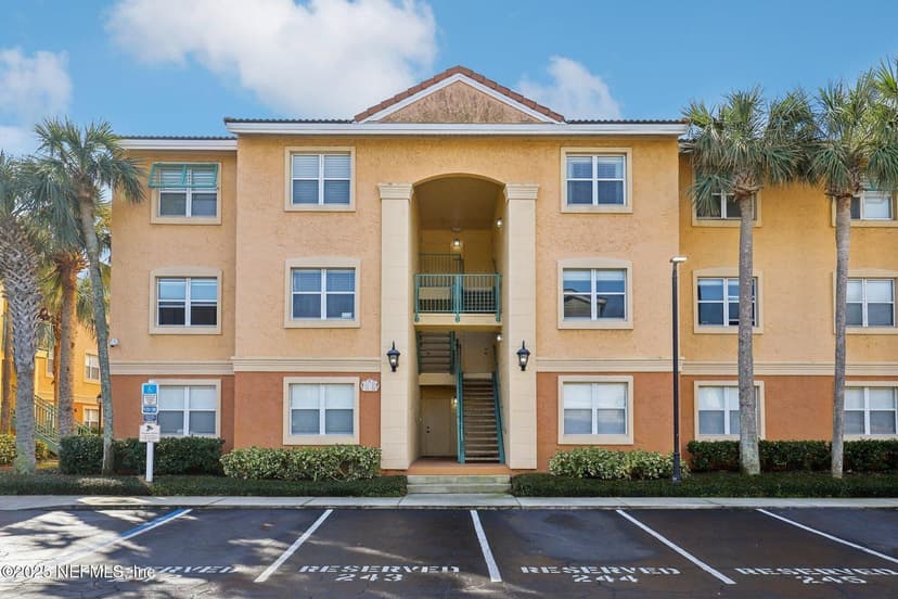 200 LAGUNA VILLAS Boulevard C21, Jacksonville Beach, FL 32250