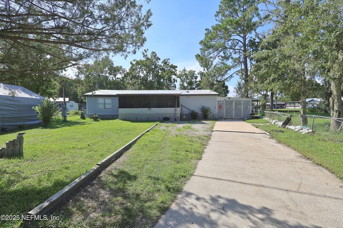 138 EDGEWATER Road, Satsuma, FL 32189, Satsuma, FL - photo 3