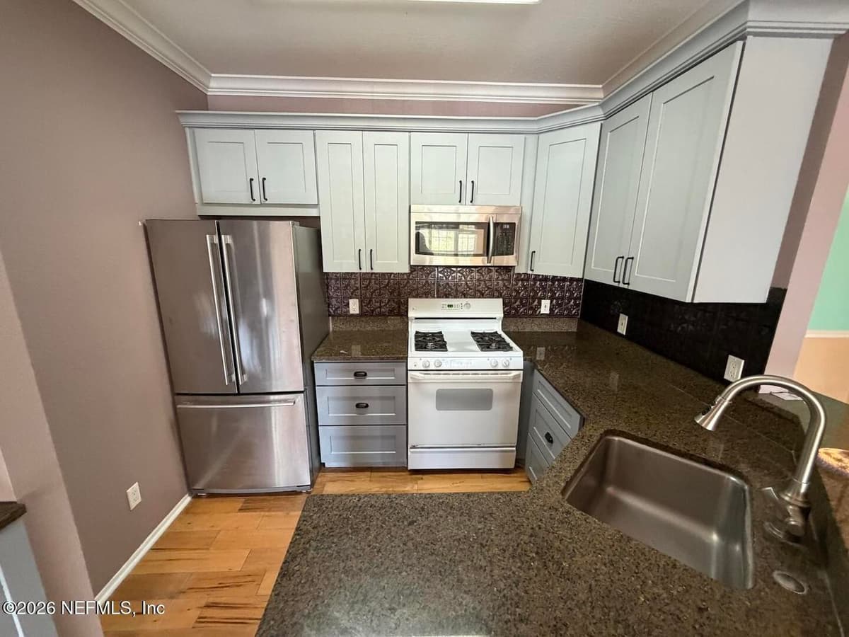 13810 SUTTON PARK Drive N 823, Jacksonville, FL 32224, Jacksonville, FL - photo 2