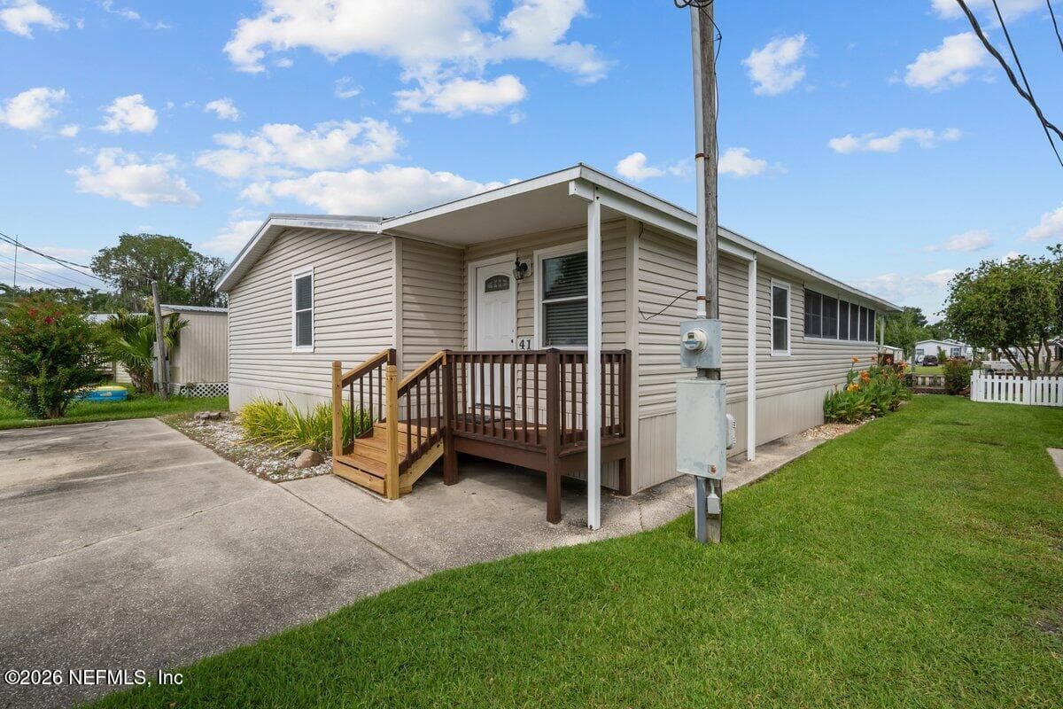 41 SCOTT Street, Welaka, FL 32193, Welaka, FL - photo 2