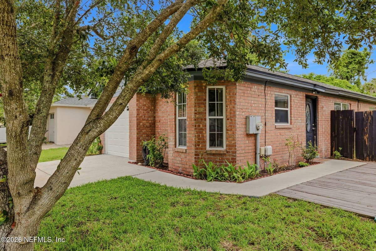 2529 AMERICAS CUP Circle E, Atlantic Beach, FL 32233, Atlantic Beach, FL - photo 2