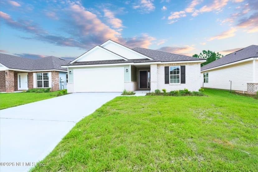 8339 HELMSLEY Boulevard, Jacksonville, FL 32219