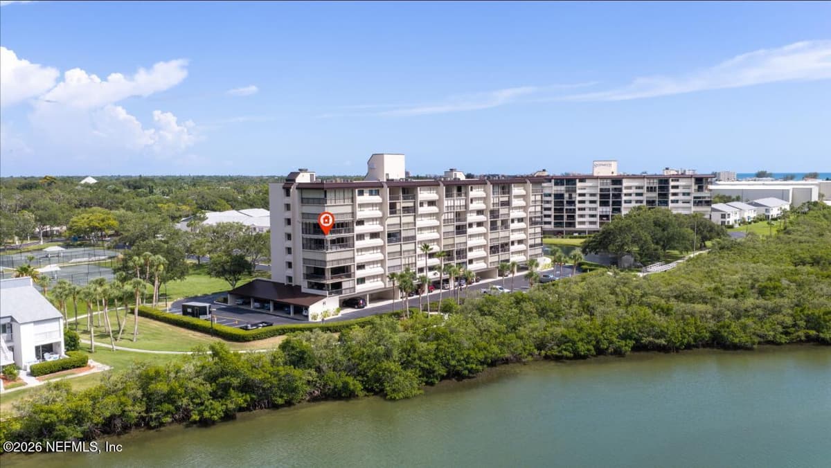 11730 SHIPWATCH Drive 608, Largo, FL 33774, Largo, FL - photo 2